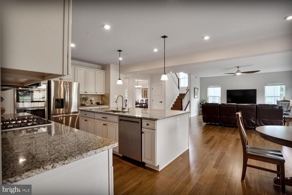 7483 LAKE WILLOW CT, WARRENTON, Virginia, 8 Bedrooms Bedrooms, ,6 BathroomsBathrooms,Residential,7483 LAKE WILLOW CT,VAFQ2017464 MLS # VAFQ2017464