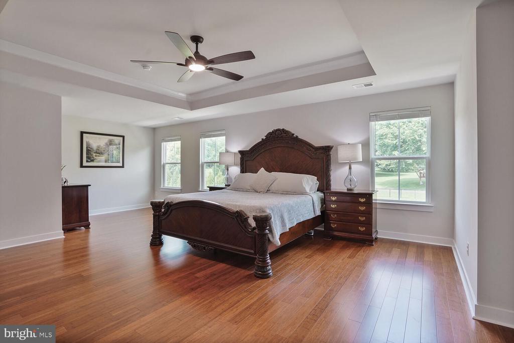 7483 LAKE WILLOW CT, WARRENTON, Virginia, 8 Bedrooms Bedrooms, ,6 BathroomsBathrooms,Residential,7483 LAKE WILLOW CT,VAFQ2017464 MLS # VAFQ2017464