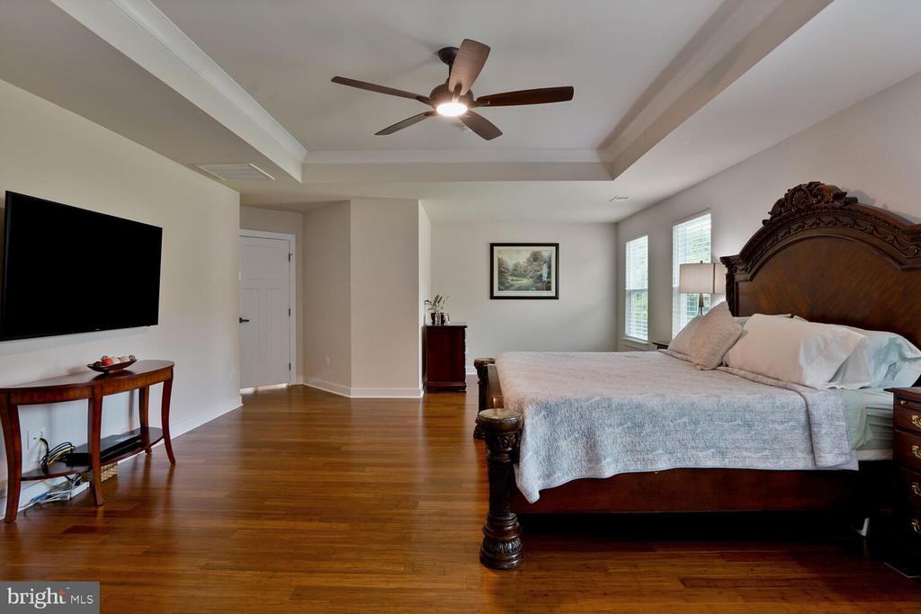 7483 LAKE WILLOW CT, WARRENTON, Virginia, 8 Bedrooms Bedrooms, ,6 BathroomsBathrooms,Residential,7483 LAKE WILLOW CT,VAFQ2017464 MLS # VAFQ2017464