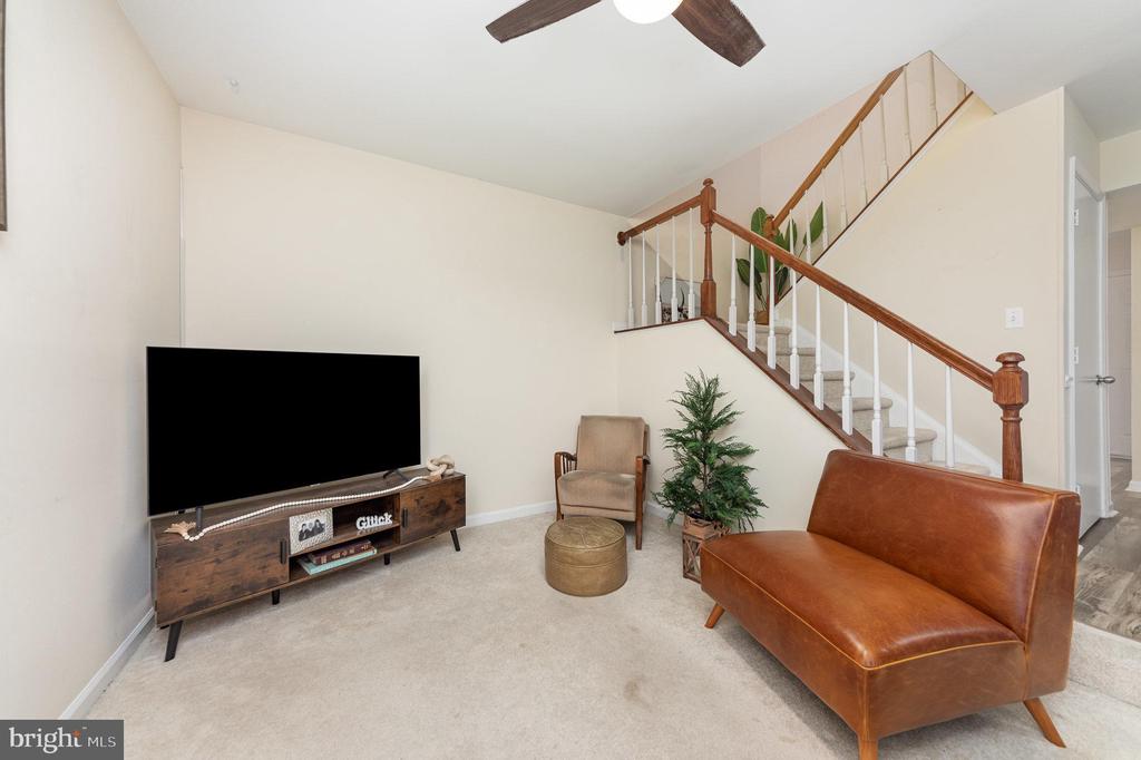 2209 HAMWAY DR, FREDERICKSBURG, Virginia 22407, 2 Bedrooms Bedrooms, ,2 BathroomsBathrooms,Residential,MILL GARDEN,2209 HAMWAY DR,VASP2034760 MLS # VASP2034760