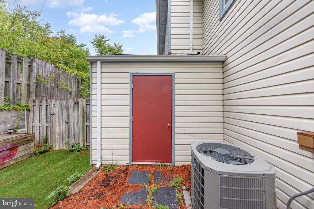 2209 HAMWAY DR, FREDERICKSBURG, Virginia 22407, 2 Bedrooms Bedrooms, ,2 BathroomsBathrooms,Residential,MILL GARDEN,2209 HAMWAY DR,VASP2034760 MLS # VASP2034760