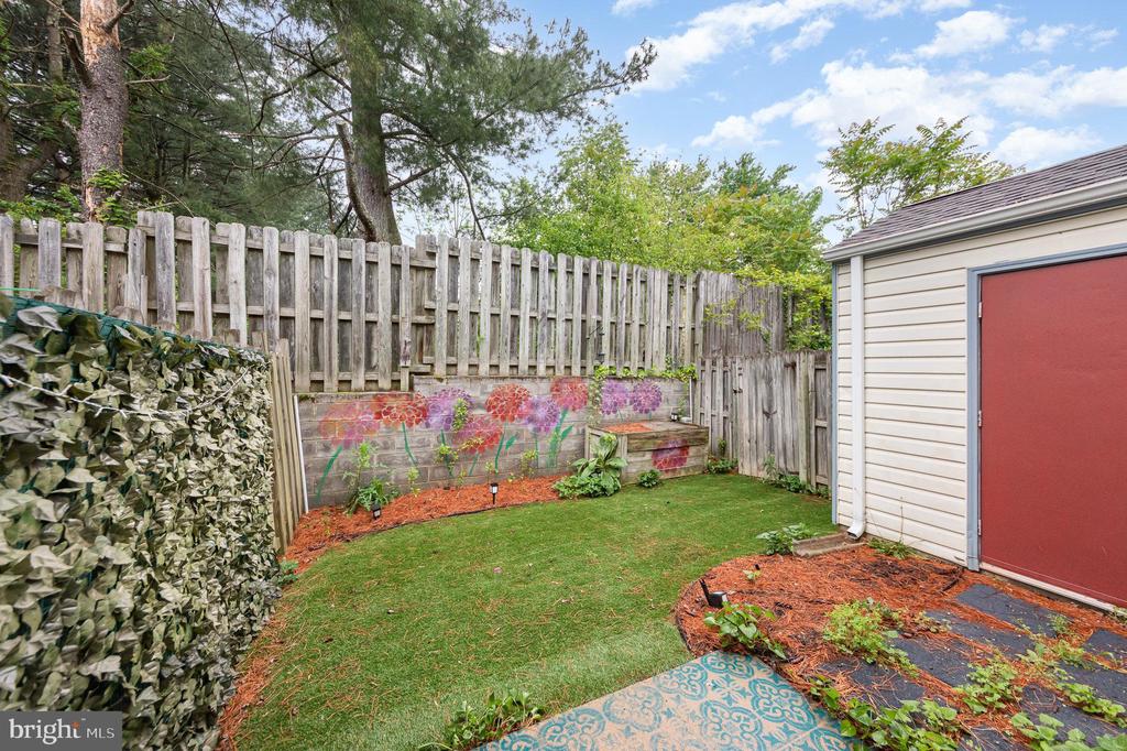 2209 HAMWAY DR, FREDERICKSBURG, Virginia 22407, 2 Bedrooms Bedrooms, ,2 BathroomsBathrooms,Residential,MILL GARDEN,2209 HAMWAY DR,VASP2034760 MLS # VASP2034760