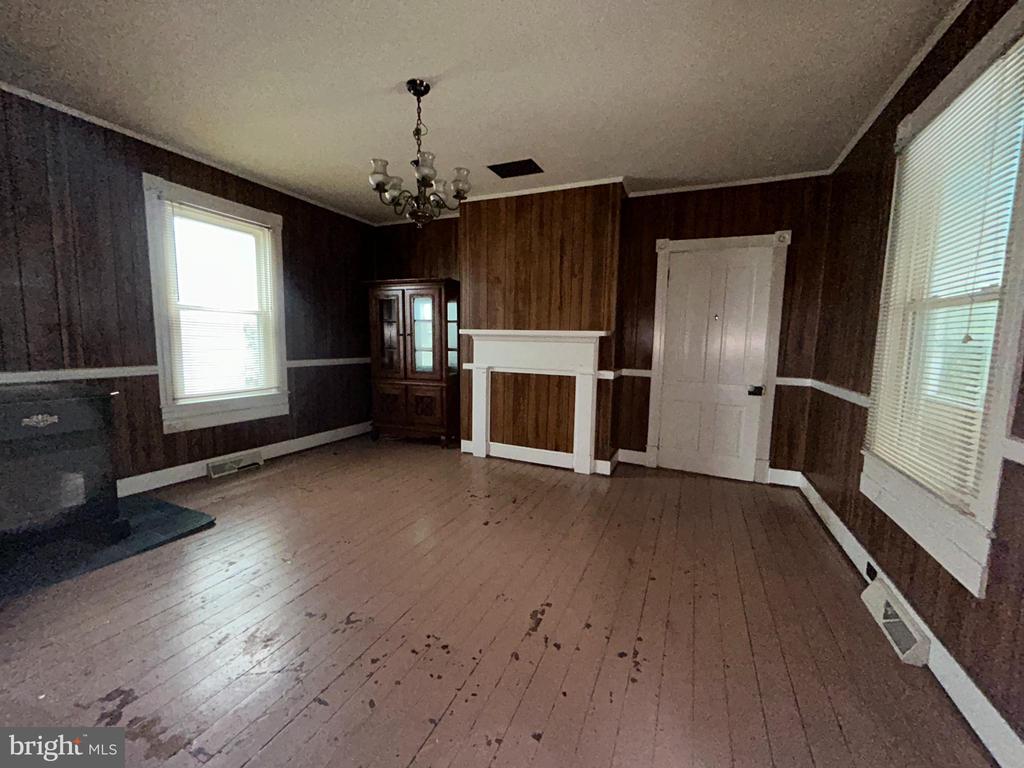 161 MAIN ST E, ORANGE, Virginia 22960, 3 Bedrooms Bedrooms, ,1 BathroomBathrooms,Residential,161 MAIN ST E,VAOR2010226 MLS # VAOR2010226