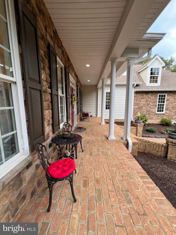 11207 VALOR BRIDGE DR, SPOTSYLVANIA, Virginia 22551, 4 Bedrooms Bedrooms, ,4 BathroomsBathrooms,Residential,11207 VALOR BRIDGE DR,VASP2034776 MLS # VASP2034776
