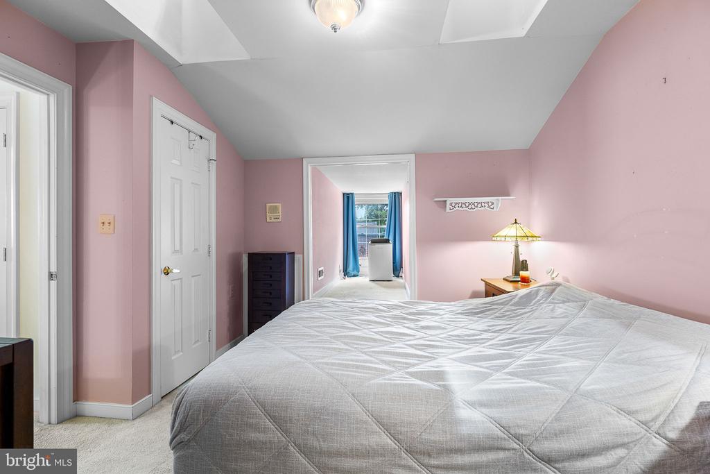 11223 STONE MILL CT, FREDERICKSBURG, Virginia 22407, 3 Bedrooms Bedrooms, ,3 BathroomsBathrooms,Residential,SUMMERLAKE,11223 STONE MILL CT,VASP2034744 MLS # VASP2034744