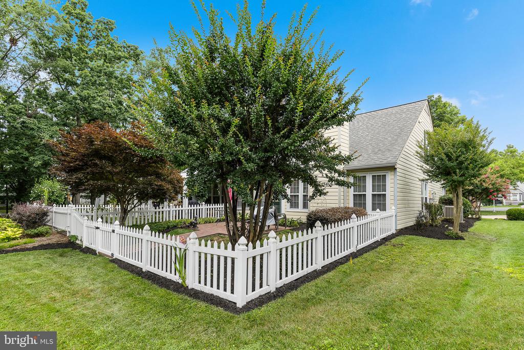 11223 STONE MILL CT, FREDERICKSBURG, Virginia 22407, 3 Bedrooms Bedrooms, ,3 BathroomsBathrooms,Residential,SUMMERLAKE,11223 STONE MILL CT,VASP2034744 MLS # VASP2034744