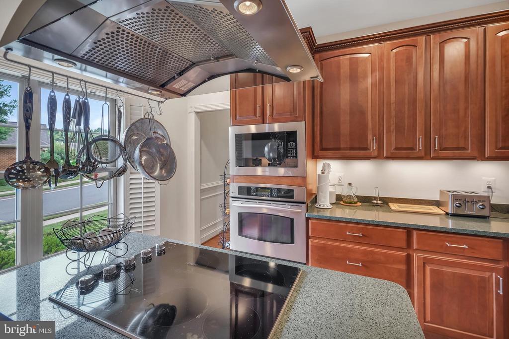 243 CARRIAGE CHASE CIR, WARRENTON, Virginia 20186, 5 Bedrooms Bedrooms, ,4 BathroomsBathrooms,Residential,243 CARRIAGE CHASE CIR,VAFQ2017530 MLS # VAFQ2017530