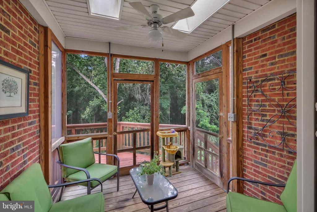 243 CARRIAGE CHASE CIR, WARRENTON, Virginia 20186, 5 Bedrooms Bedrooms, ,4 BathroomsBathrooms,Residential,243 CARRIAGE CHASE CIR,VAFQ2017530 MLS # VAFQ2017530