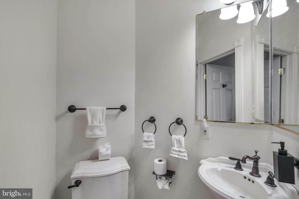 243 CARRIAGE CHASE CIR, WARRENTON, Virginia 20186, 5 Bedrooms Bedrooms, ,4 BathroomsBathrooms,Residential,243 CARRIAGE CHASE CIR,VAFQ2017530 MLS # VAFQ2017530