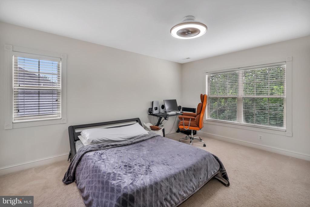 243 CARRIAGE CHASE CIR, WARRENTON, Virginia 20186, 5 Bedrooms Bedrooms, ,4 BathroomsBathrooms,Residential,243 CARRIAGE CHASE CIR,VAFQ2017530 MLS # VAFQ2017530