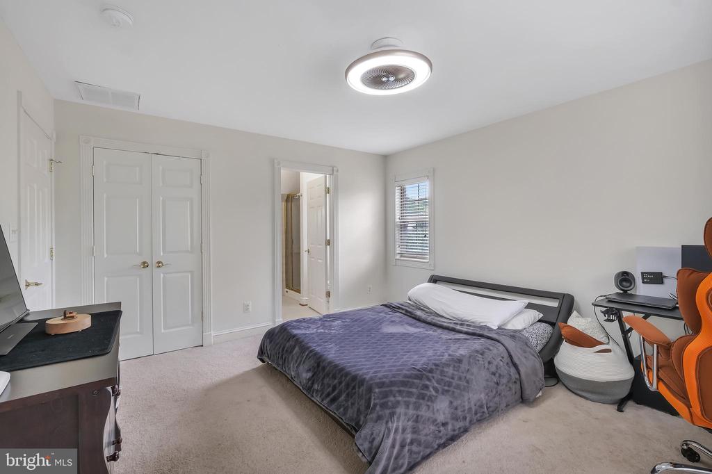 243 CARRIAGE CHASE CIR, WARRENTON, Virginia 20186, 5 Bedrooms Bedrooms, ,4 BathroomsBathrooms,Residential,243 CARRIAGE CHASE CIR,VAFQ2017530 MLS # VAFQ2017530