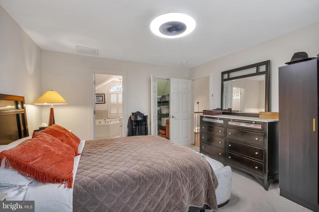 243 CARRIAGE CHASE CIR, WARRENTON, Virginia 20186, 5 Bedrooms Bedrooms, ,4 BathroomsBathrooms,Residential,243 CARRIAGE CHASE CIR,VAFQ2017530 MLS # VAFQ2017530