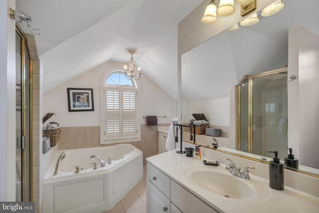 243 CARRIAGE CHASE CIR, WARRENTON, Virginia 20186, 5 Bedrooms Bedrooms, ,4 BathroomsBathrooms,Residential,243 CARRIAGE CHASE CIR,VAFQ2017530 MLS # VAFQ2017530