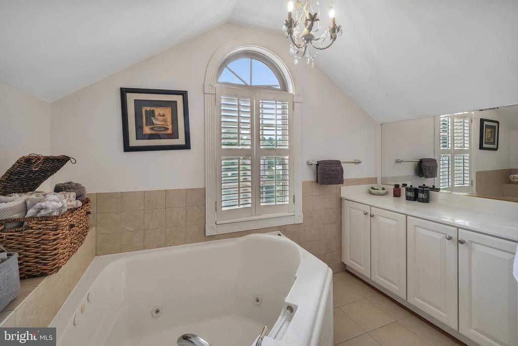 243 CARRIAGE CHASE CIR, WARRENTON, Virginia 20186, 5 Bedrooms Bedrooms, ,4 BathroomsBathrooms,Residential,243 CARRIAGE CHASE CIR,VAFQ2017530 MLS # VAFQ2017530