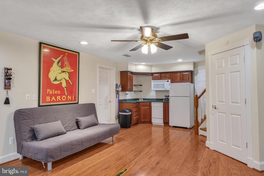 243 CARRIAGE CHASE CIR, WARRENTON, Virginia 20186, 5 Bedrooms Bedrooms, ,4 BathroomsBathrooms,Residential,243 CARRIAGE CHASE CIR,VAFQ2017530 MLS # VAFQ2017530