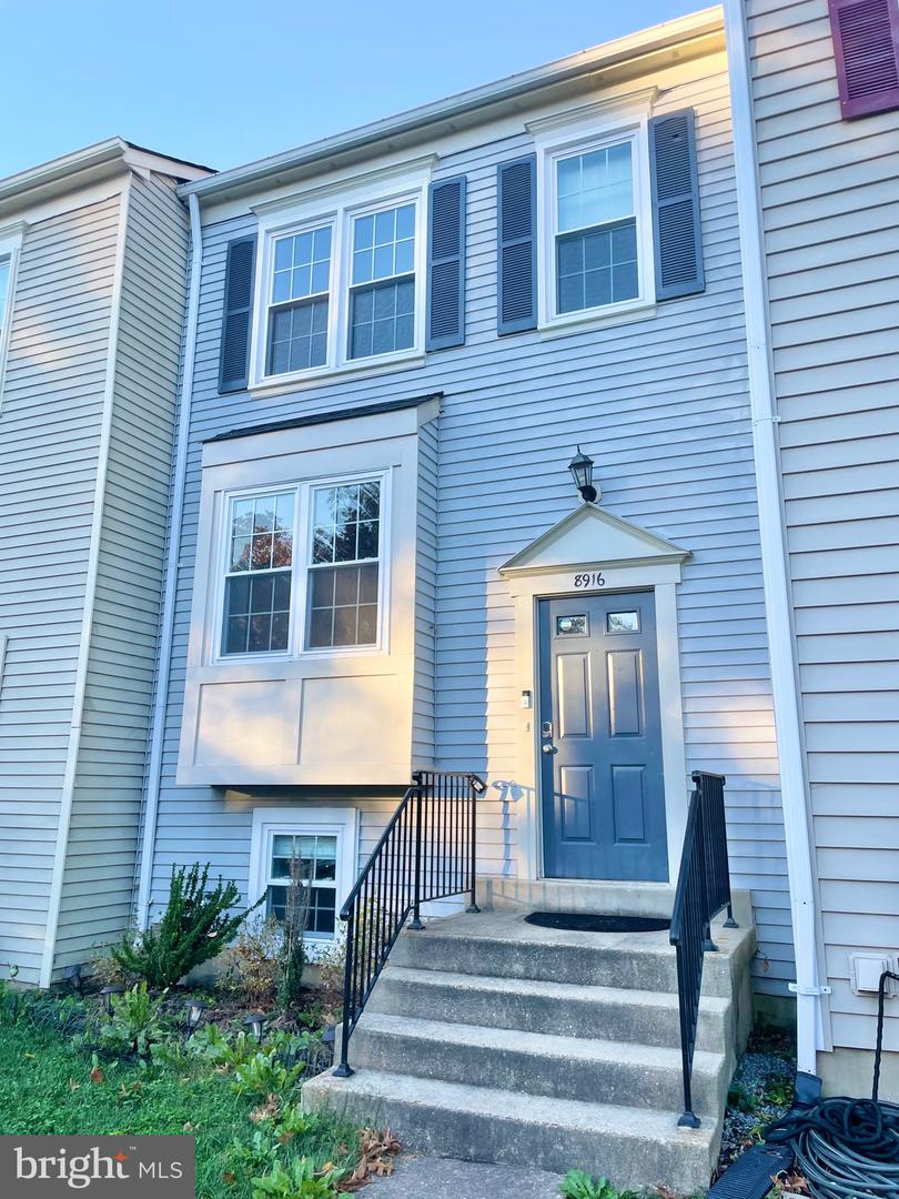 8916 WAITES WAY, LORTON, Virginia 22079, 3 Bedrooms Bedrooms, ,3 BathroomsBathrooms,Residential,For sale,8916 WAITES WAY,VAFX2254916 MLS # VAFX2254916