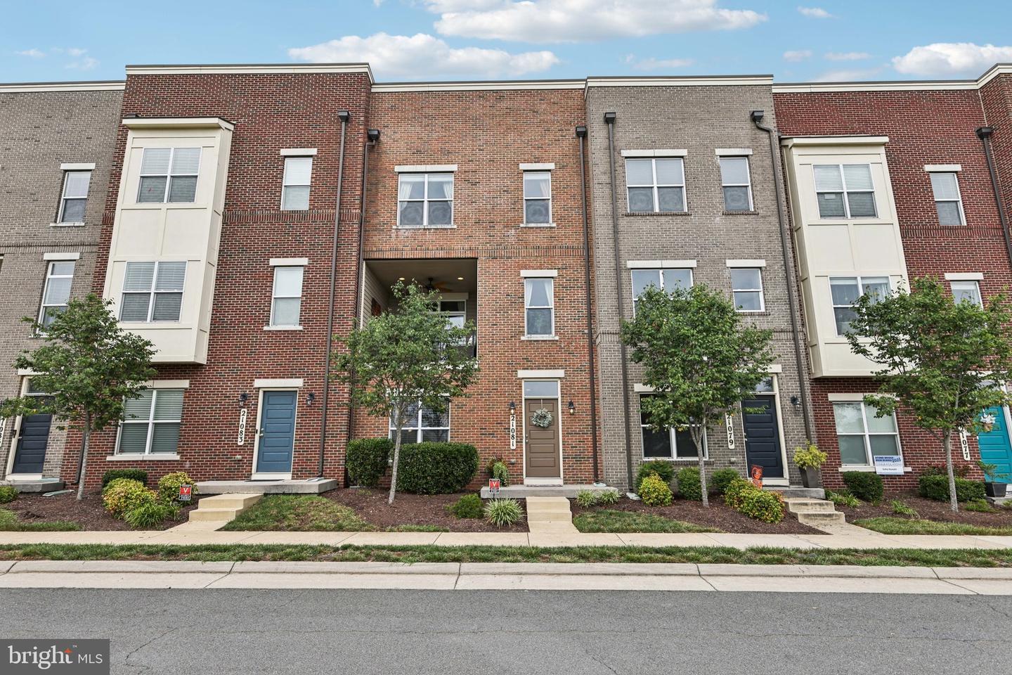 21081 ASHBURN HEIGHTS DR, ASHBURN, Virginia 20148, 4 Bedrooms Bedrooms, ,3 BathroomsBathrooms,Residential,For sale,21081 ASHBURN HEIGHTS DR,VALO2101874 MLS # VALO2101874