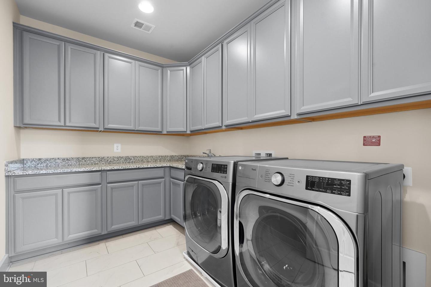 19135 HUNTRIDGE PRESERVE CT, PURCELLVILLE, Virginia 20132, 4 Bedrooms Bedrooms, ,5 BathroomsBathrooms,Residential,For sale,19135 HUNTRIDGE PRESERVE CT,VALO2102022 MLS # VALO2102022