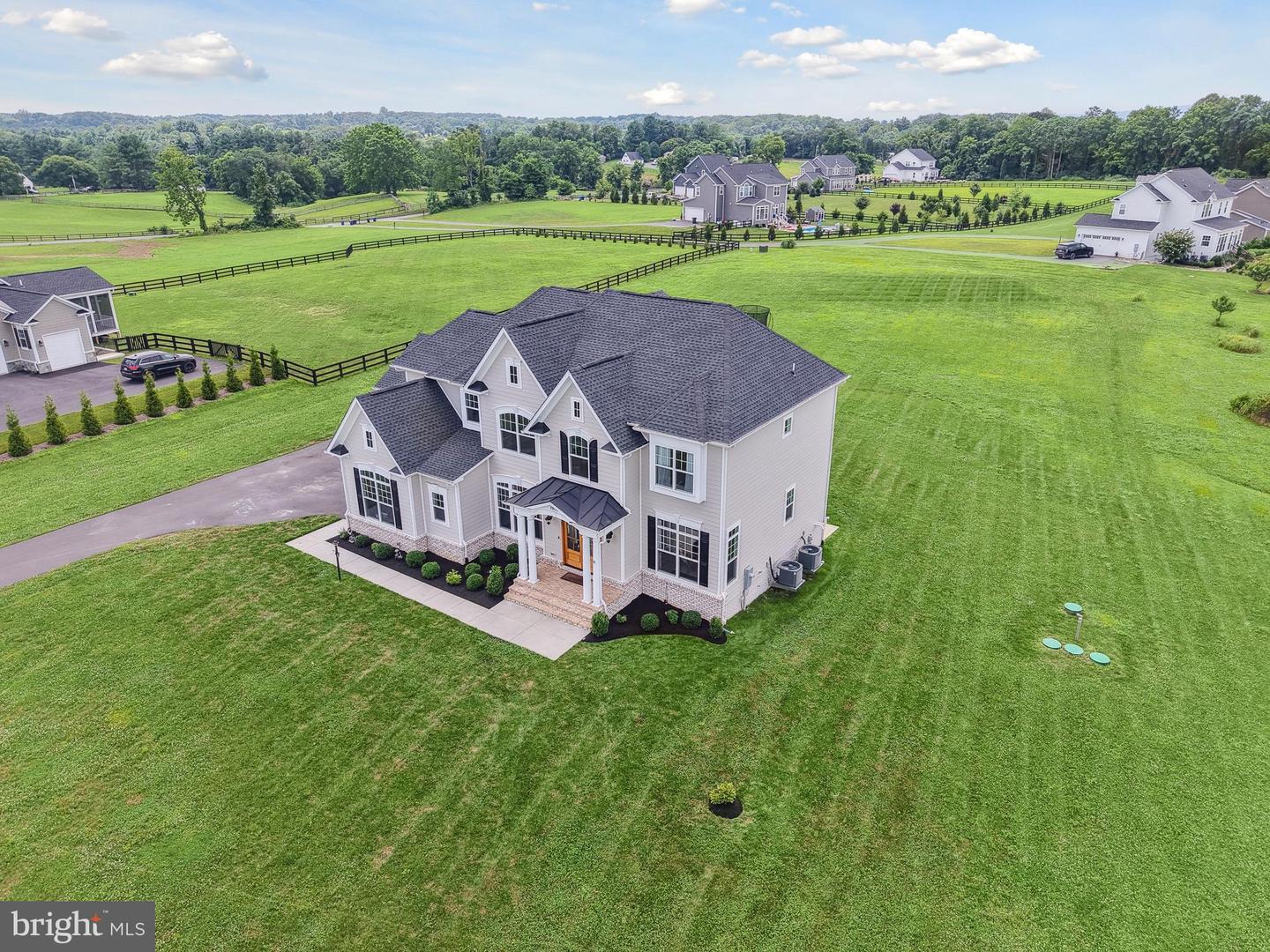 19135 HUNTRIDGE PRESERVE CT, PURCELLVILLE, Virginia 20132, 4 Bedrooms Bedrooms, ,5 BathroomsBathrooms,Residential,For sale,19135 HUNTRIDGE PRESERVE CT,VALO2102022 MLS # VALO2102022