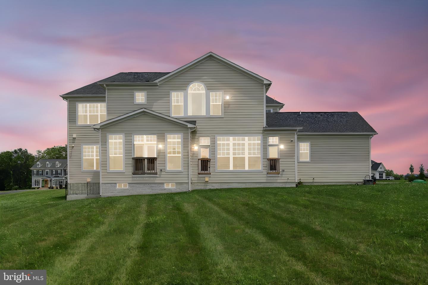19135 HUNTRIDGE PRESERVE CT, PURCELLVILLE, Virginia 20132, 4 Bedrooms Bedrooms, ,5 BathroomsBathrooms,Residential,For sale,19135 HUNTRIDGE PRESERVE CT,VALO2102022 MLS # VALO2102022