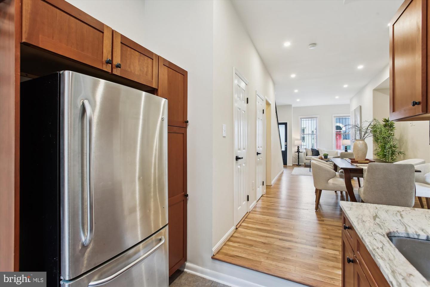 642 14TH PL NE, WASHINGTON, District Of Columbia 20002, 2 Bedrooms Bedrooms, ,1 BathroomBathrooms,Residential,For sale,642 14TH PL NE,DCDC2210168 MLS # DCDC2210168