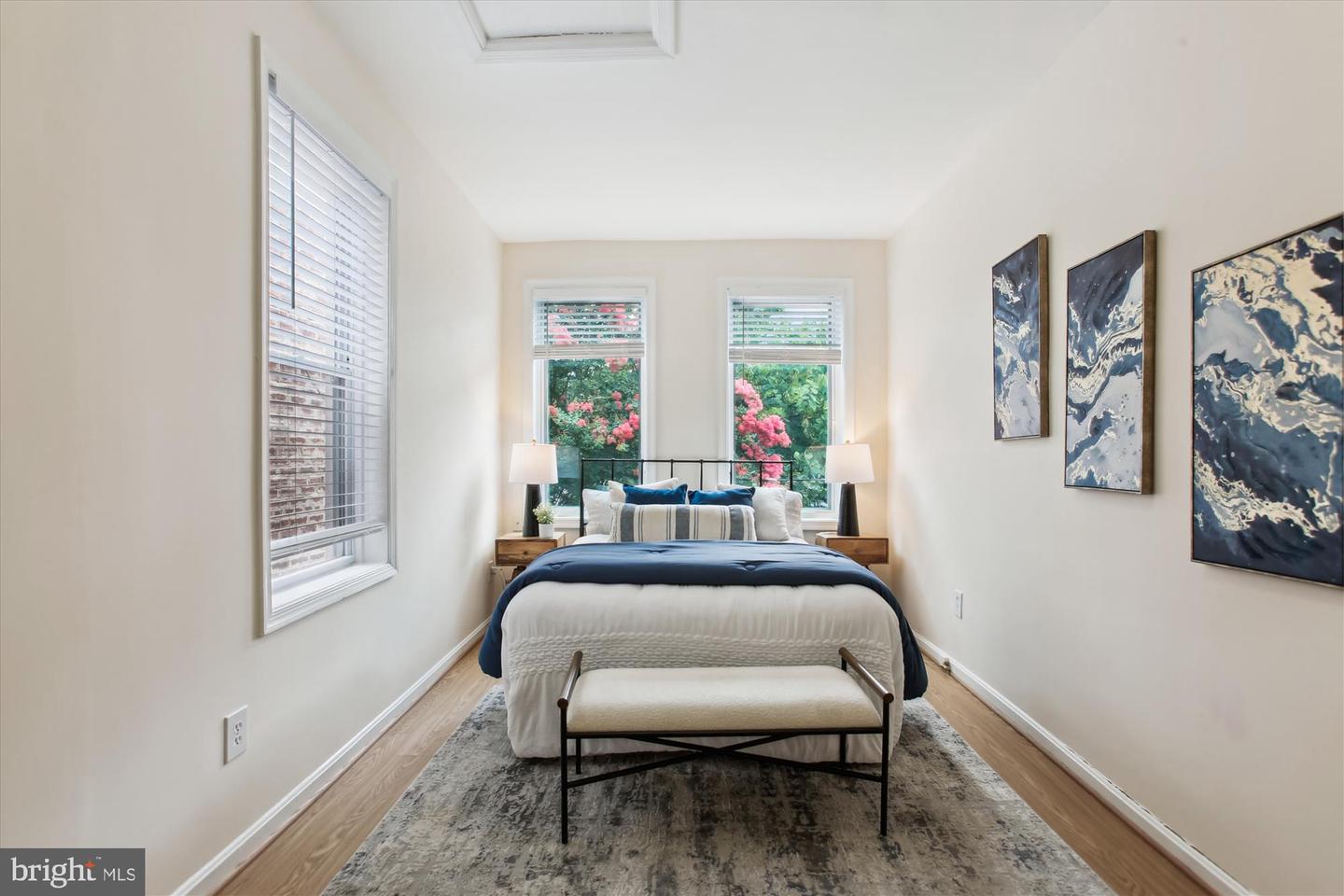 642 14TH PL NE, WASHINGTON, District Of Columbia 20002, 2 Bedrooms Bedrooms, ,1 BathroomBathrooms,Residential,For sale,642 14TH PL NE,DCDC2210168 MLS # DCDC2210168