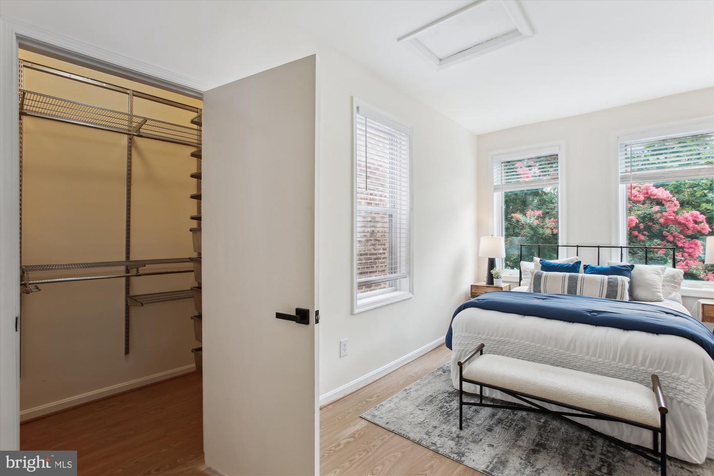 642 14TH PL NE, WASHINGTON, District Of Columbia 20002, 2 Bedrooms Bedrooms, ,1 BathroomBathrooms,Residential,For sale,642 14TH PL NE,DCDC2210168 MLS # DCDC2210168