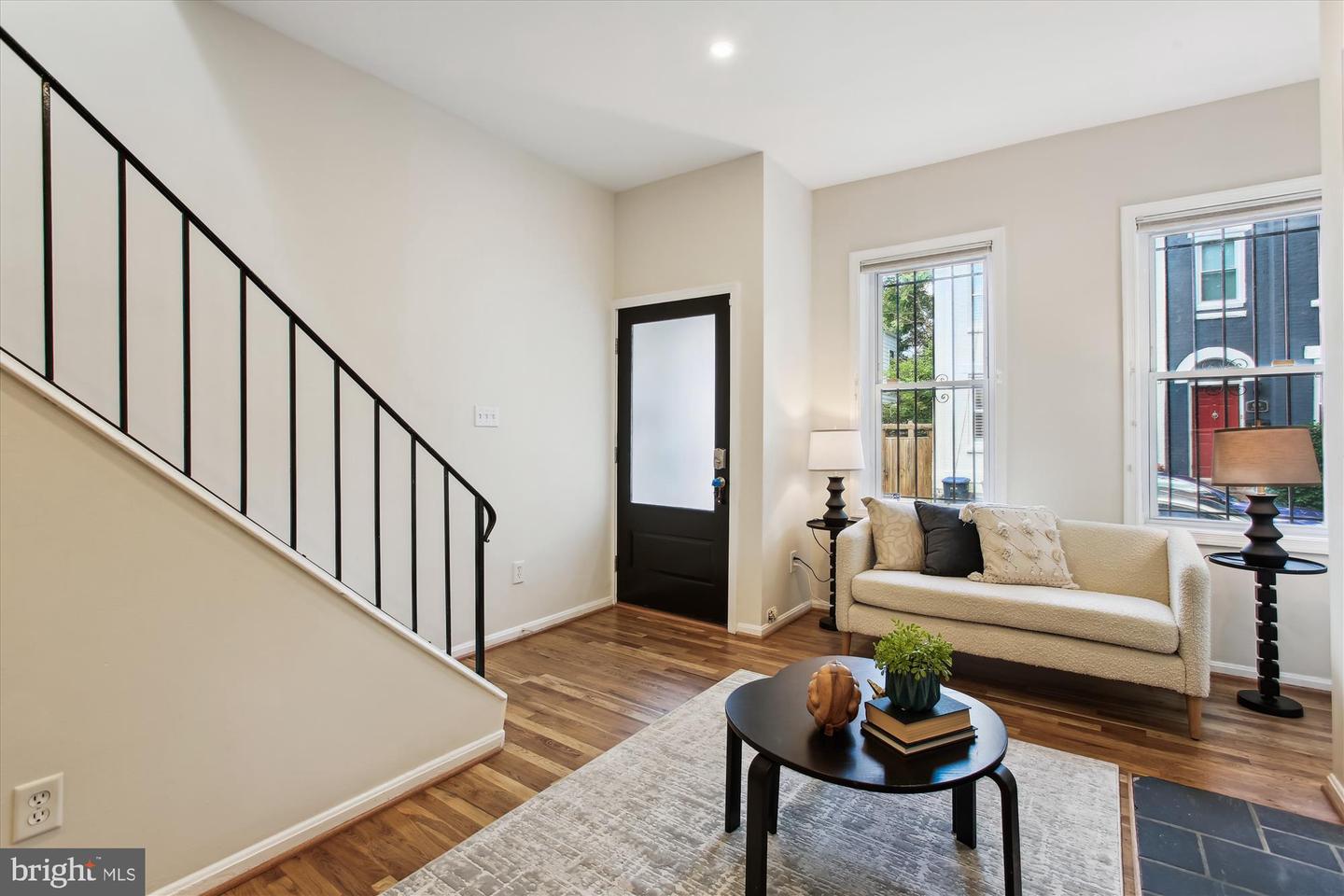 642 14TH PL NE, WASHINGTON, District Of Columbia 20002, 2 Bedrooms Bedrooms, ,1 BathroomBathrooms,Residential,For sale,642 14TH PL NE,DCDC2210168 MLS # DCDC2210168