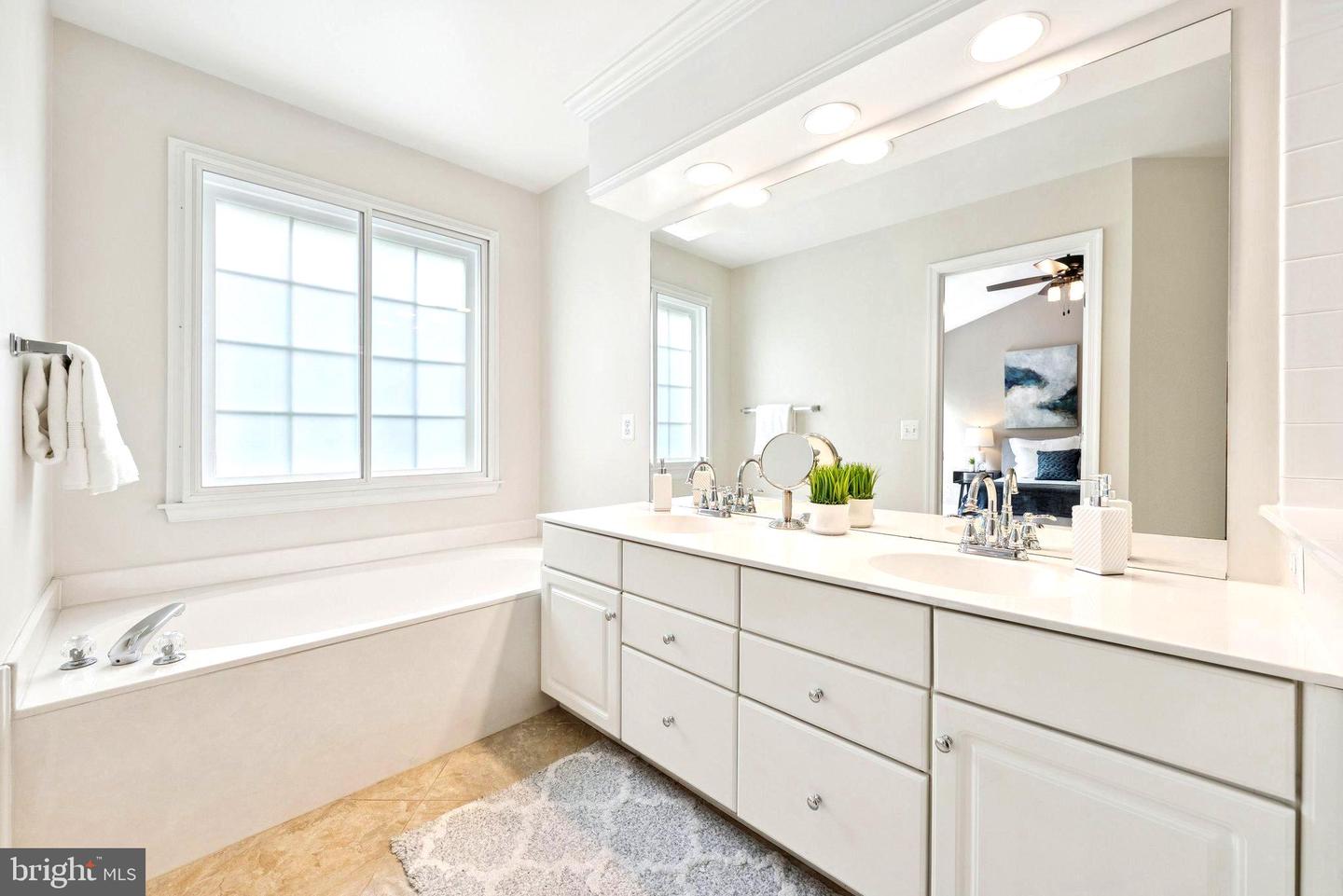 55 ARELL CT, ALEXANDRIA, Virginia 22304, 3 Bedrooms Bedrooms, ,3 BathroomsBathrooms,Residential,For sale,55 ARELL CT,VAAX2047446 MLS # VAAX2047446