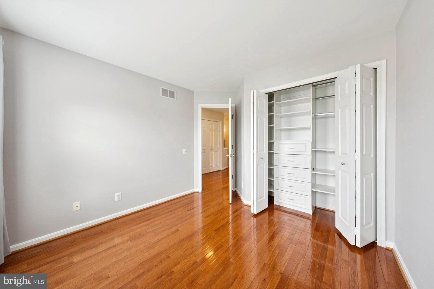 55 ARELL CT, ALEXANDRIA, Virginia 22304, 3 Bedrooms Bedrooms, ,3 BathroomsBathrooms,Residential,For sale,55 ARELL CT,VAAX2047446 MLS # VAAX2047446