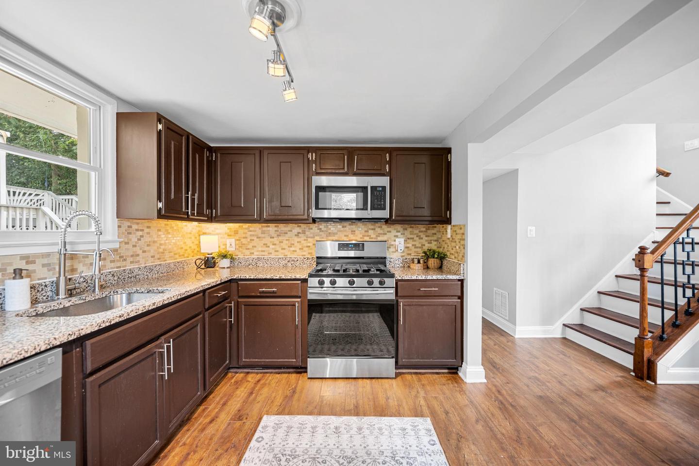 12915 KIDWELL DR, WOODBRIDGE, Virginia 22193, 3 Bedrooms Bedrooms, ,2 BathroomsBathrooms,Residential,For sale,12915 KIDWELL DR,VAPW2099156 MLS # VAPW2099156