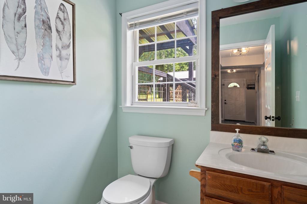 6109 HAMS FORD RD, SPOTSYLVANIA, Virginia 22551, 7 Bedrooms Bedrooms, ,3 BathroomsBathrooms,Residential,6109 HAMS FORD RD,VASP2034860 MLS # VASP2034860