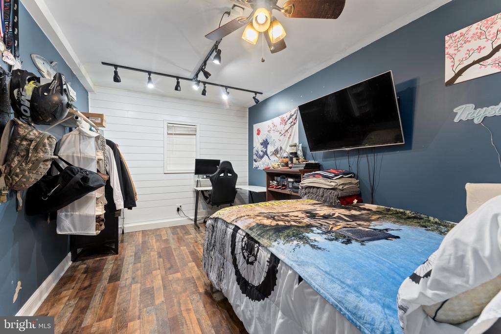 6109 HAMS FORD RD, SPOTSYLVANIA, Virginia 22551, 7 Bedrooms Bedrooms, ,3 BathroomsBathrooms,Residential,6109 HAMS FORD RD,VASP2034860 MLS # VASP2034860