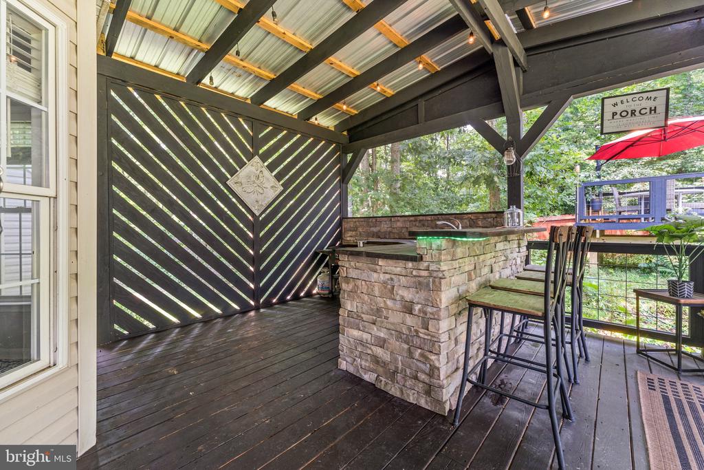 6109 HAMS FORD RD, SPOTSYLVANIA, Virginia 22551, 7 Bedrooms Bedrooms, ,3 BathroomsBathrooms,Residential,6109 HAMS FORD RD,VASP2034860 MLS # VASP2034860