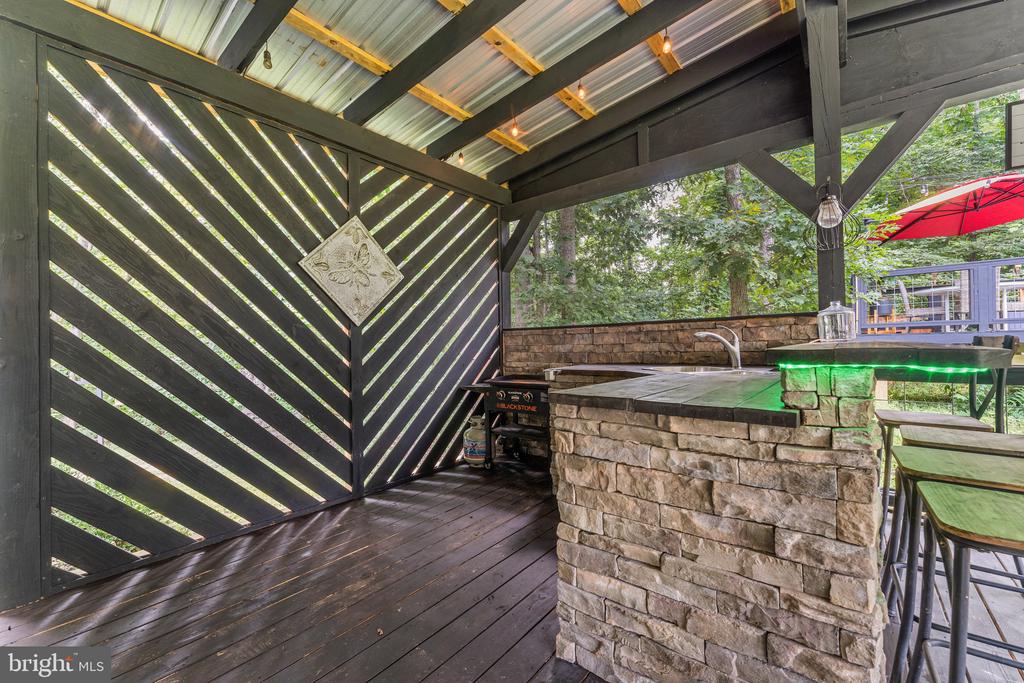 6109 HAMS FORD RD, SPOTSYLVANIA, Virginia 22551, 7 Bedrooms Bedrooms, ,3 BathroomsBathrooms,Residential,6109 HAMS FORD RD,VASP2034860 MLS # VASP2034860