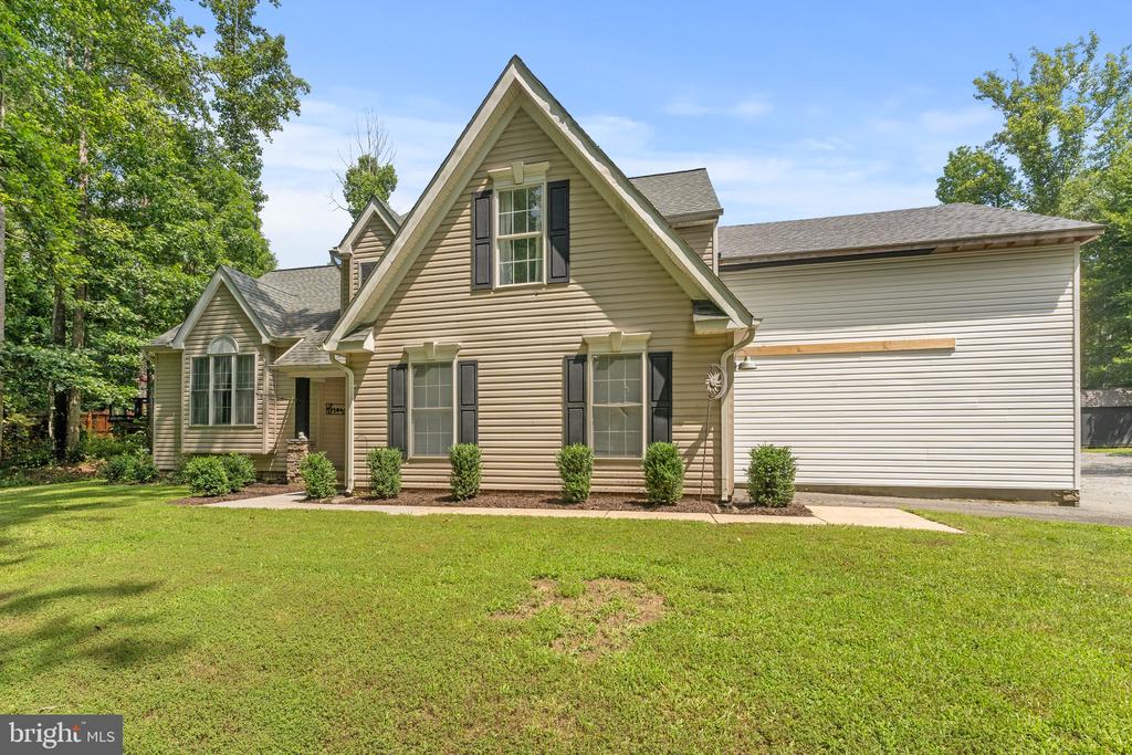6109 HAMS FORD RD, SPOTSYLVANIA, Virginia 22551, 7 Bedrooms Bedrooms, ,3 BathroomsBathrooms,Residential,6109 HAMS FORD RD,VASP2034860 MLS # VASP2034860