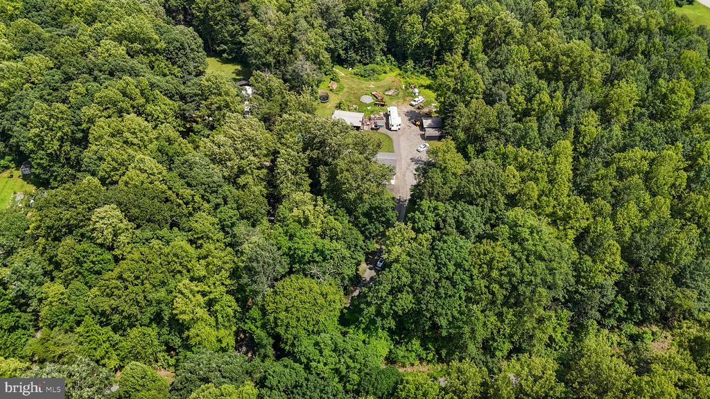 6109 HAMS FORD RD, SPOTSYLVANIA, Virginia 22551, 7 Bedrooms Bedrooms, ,3 BathroomsBathrooms,Residential,6109 HAMS FORD RD,VASP2034860 MLS # VASP2034860
