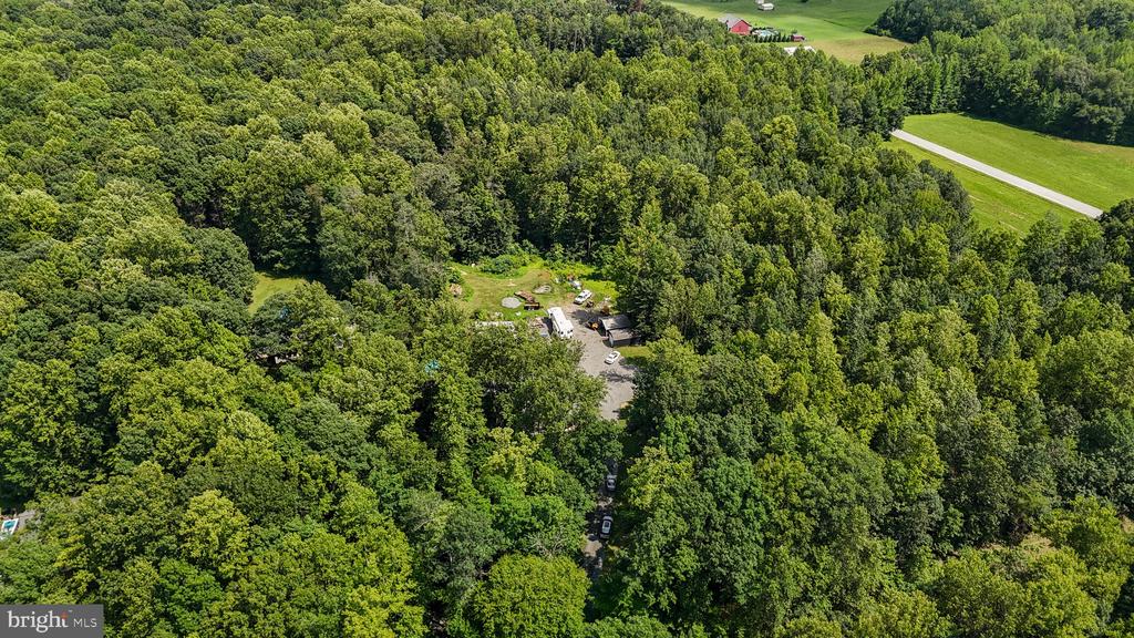 6109 HAMS FORD RD, SPOTSYLVANIA, Virginia 22551, 7 Bedrooms Bedrooms, ,3 BathroomsBathrooms,Residential,6109 HAMS FORD RD,VASP2034860 MLS # VASP2034860