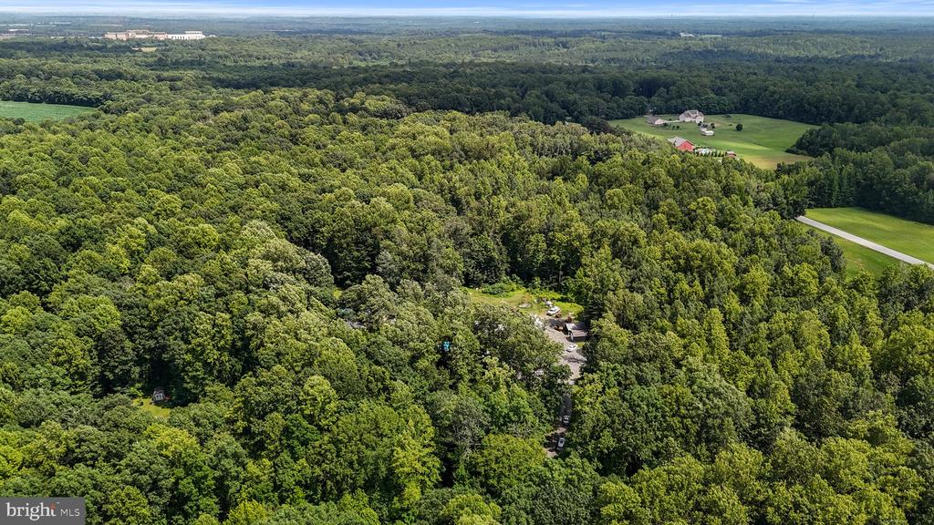6109 HAMS FORD RD, SPOTSYLVANIA, Virginia 22551, 7 Bedrooms Bedrooms, ,3 BathroomsBathrooms,Residential,6109 HAMS FORD RD,VASP2034860 MLS # VASP2034860