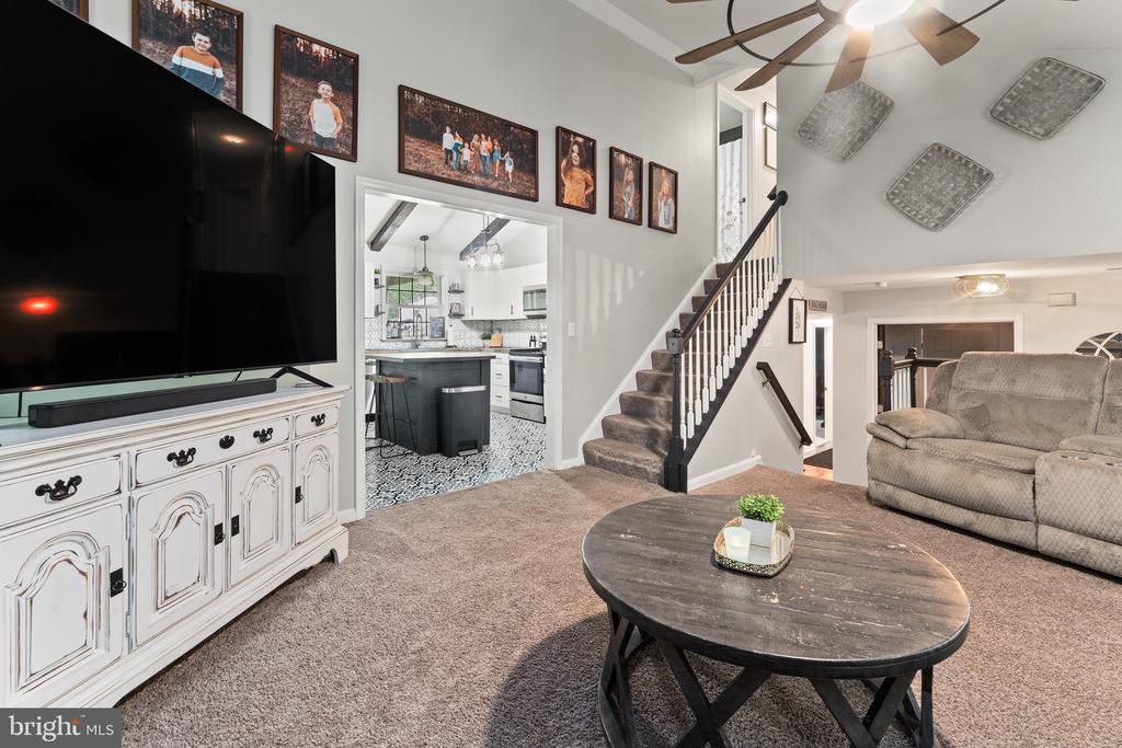 6109 HAMS FORD RD, SPOTSYLVANIA, Virginia 22551, 7 Bedrooms Bedrooms, ,3 BathroomsBathrooms,Residential,6109 HAMS FORD RD,VASP2034860 MLS # VASP2034860
