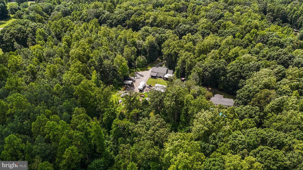 6109 HAMS FORD RD, SPOTSYLVANIA, Virginia 22551, 7 Bedrooms Bedrooms, ,3 BathroomsBathrooms,Residential,6109 HAMS FORD RD,VASP2034860 MLS # VASP2034860