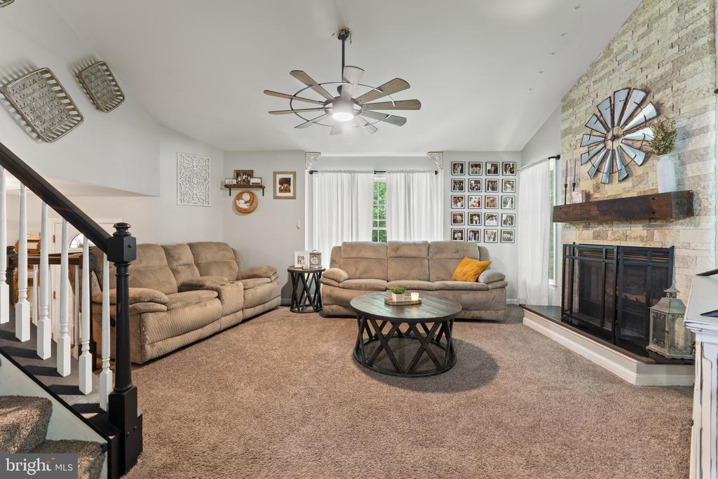 6109 HAMS FORD RD, SPOTSYLVANIA, Virginia 22551, 7 Bedrooms Bedrooms, ,3 BathroomsBathrooms,Residential,6109 HAMS FORD RD,VASP2034860 MLS # VASP2034860