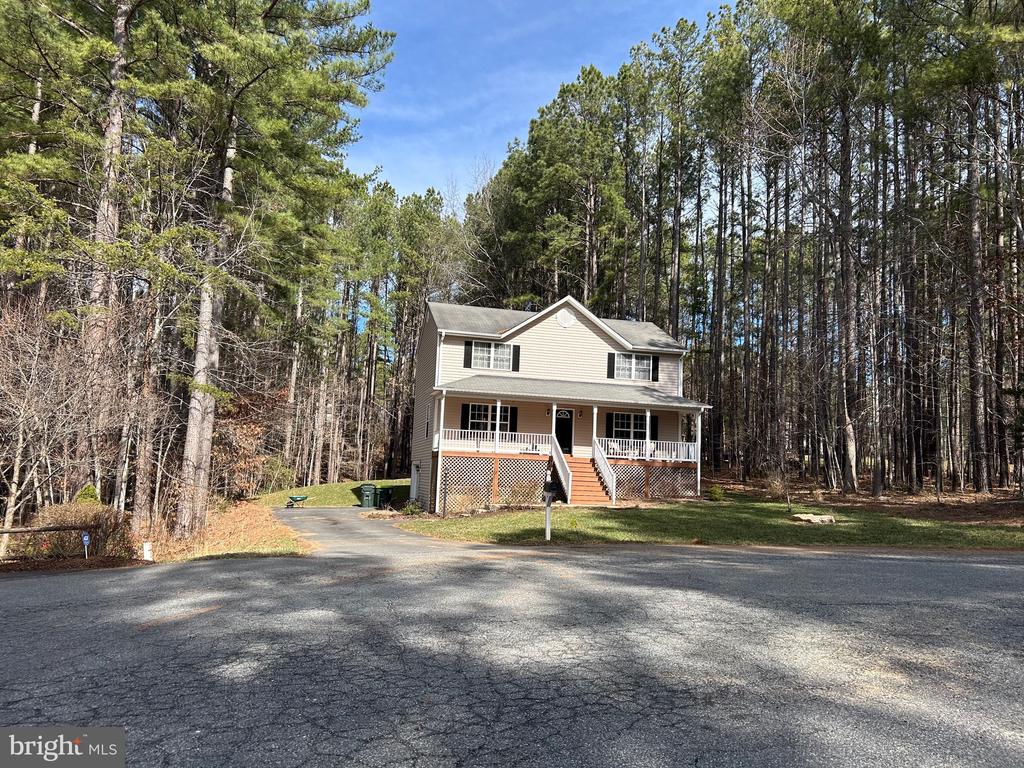 11 COTTONWOOD DR, BARBOURSVILLE, Virginia 22923, 3 Bedrooms Bedrooms, ,2 BathroomsBathrooms,Residential,11 COTTONWOOD DR,VAGR2000742 MLS # VAGR2000742