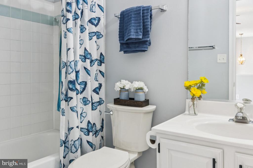 4209 OAKHILL RD, FREDERICKSBURG, Virginia 22408, 4 Bedrooms Bedrooms, ,2 BathroomsBathrooms,Residential,4209 OAKHILL RD,VASP2034864 MLS # VASP2034864