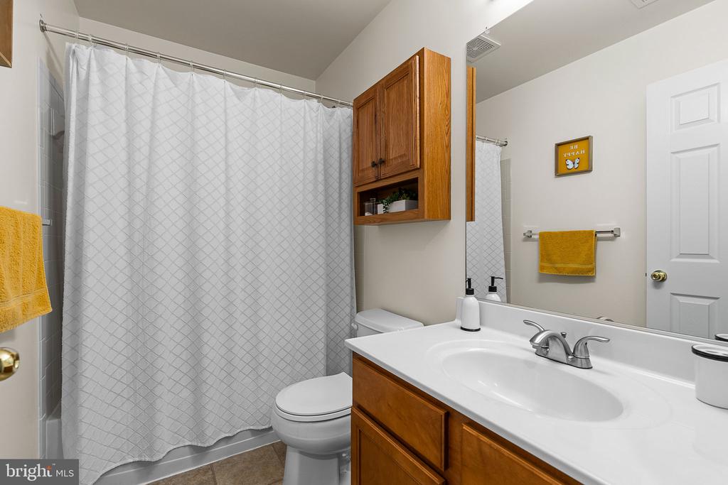 10108 BROOKRUN CT, SPOTSYLVANIA, Virginia 22553, 4 Bedrooms Bedrooms, ,3 BathroomsBathrooms,Residential,10108 BROOKRUN CT,VASP2034866 MLS # VASP2034866