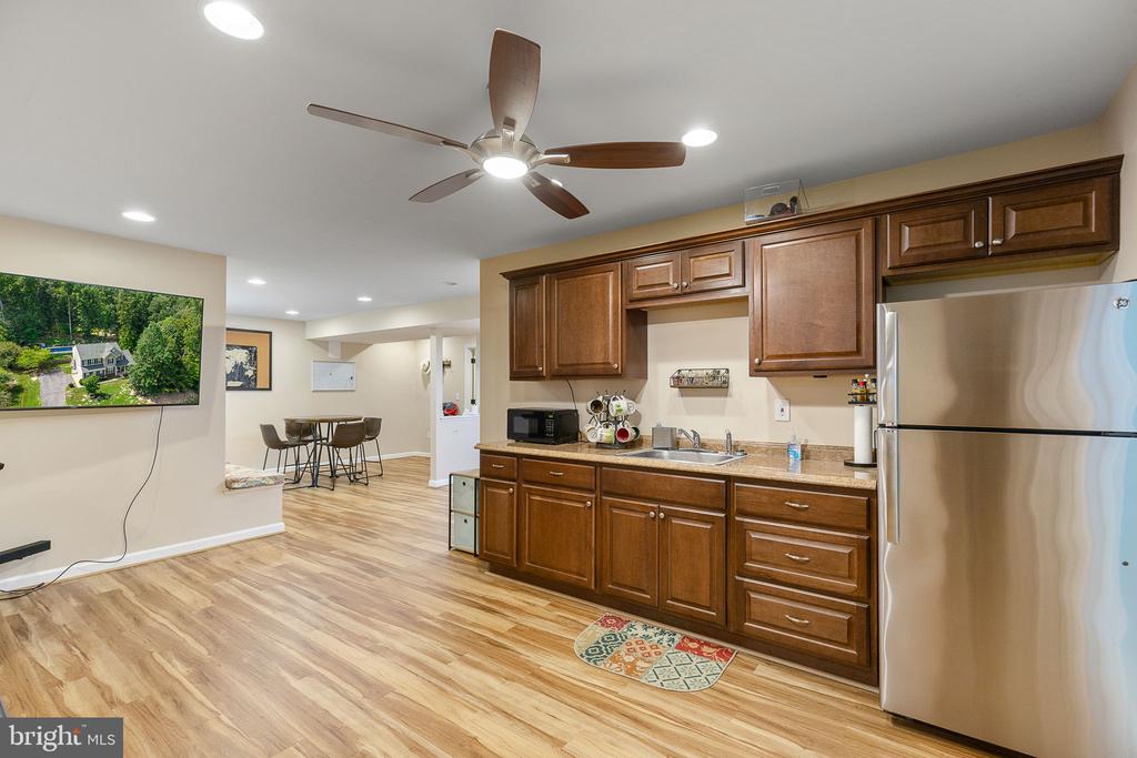 10108 BROOKRUN CT, SPOTSYLVANIA, Virginia 22553, 4 Bedrooms Bedrooms, ,3 BathroomsBathrooms,Residential,10108 BROOKRUN CT,VASP2034866 MLS # VASP2034866