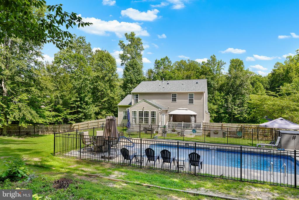 10108 BROOKRUN CT, SPOTSYLVANIA, Virginia 22553, 4 Bedrooms Bedrooms, ,3 BathroomsBathrooms,Residential,10108 BROOKRUN CT,VASP2034866 MLS # VASP2034866