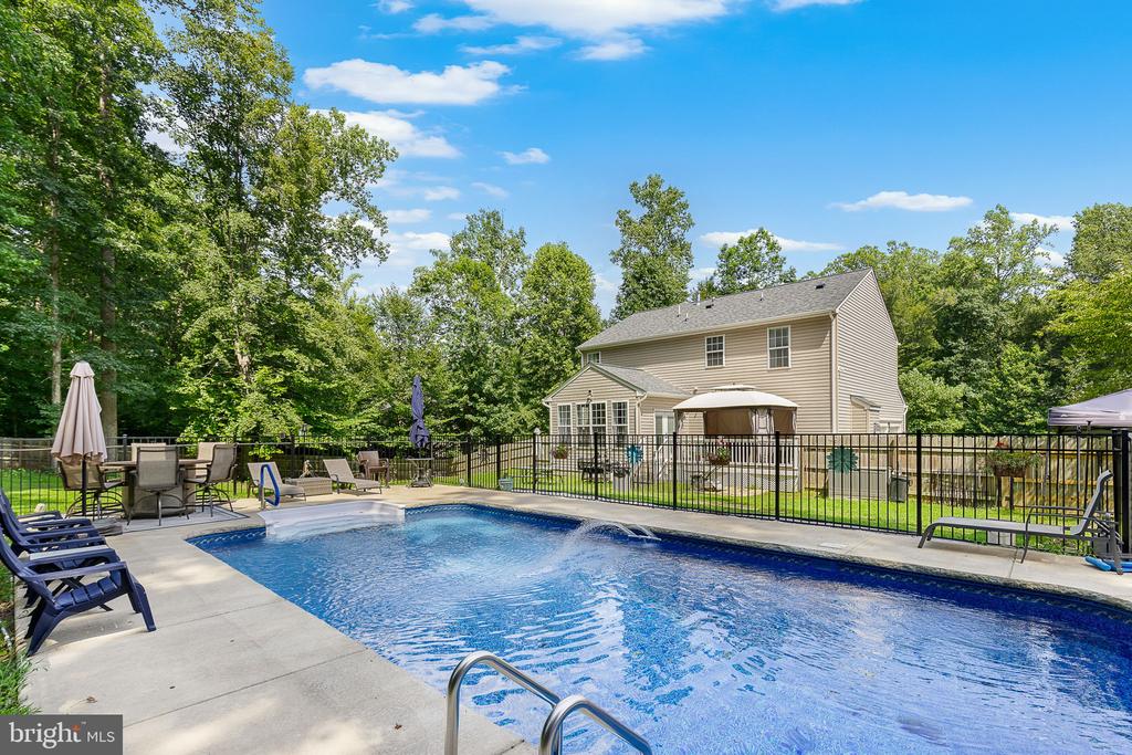 10108 BROOKRUN CT, SPOTSYLVANIA, Virginia 22553, 4 Bedrooms Bedrooms, ,3 BathroomsBathrooms,Residential,10108 BROOKRUN CT,VASP2034866 MLS # VASP2034866