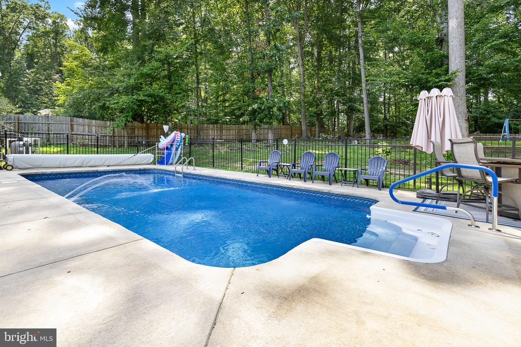 10108 BROOKRUN CT, SPOTSYLVANIA, Virginia 22553, 4 Bedrooms Bedrooms, ,3 BathroomsBathrooms,Residential,10108 BROOKRUN CT,VASP2034866 MLS # VASP2034866