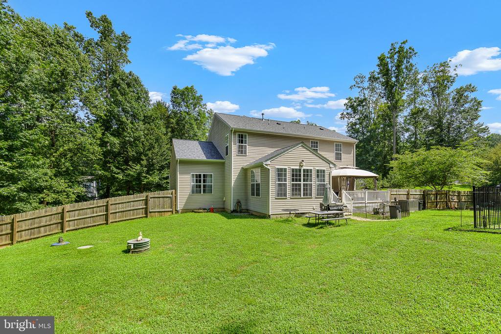 10108 BROOKRUN CT, SPOTSYLVANIA, Virginia 22553, 4 Bedrooms Bedrooms, ,3 BathroomsBathrooms,Residential,10108 BROOKRUN CT,VASP2034866 MLS # VASP2034866